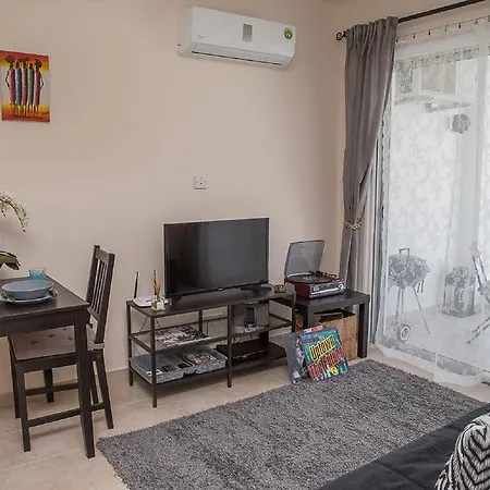 Paphos Love Hut Apartment