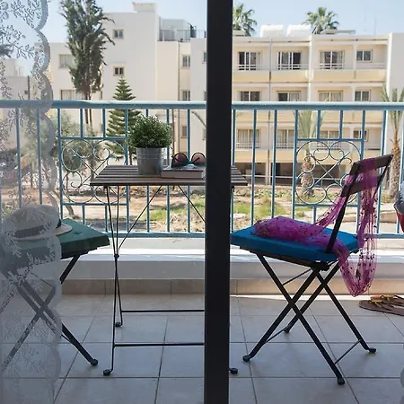 Lejlighed Paphos Love Hut Apartment *